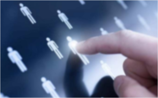 尊重人的價(jià)值、開發(fā)人的潛能、升華人的心靈